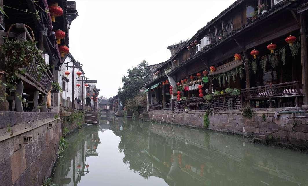 卫子夫和秦始皇那个朝代早